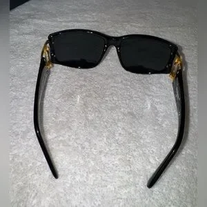 Chanel Black sunglasses with CC gold hardware, with case, box and book. Chanel Sunglasses Black Gold CC Logo Polarized ch5468BA 622  main image 3